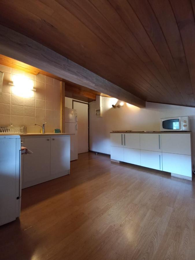 Logement Mansarde Dans Maison Avec Jardin En Bord De Piste, Vue Montagne Les Houches Exterior photo